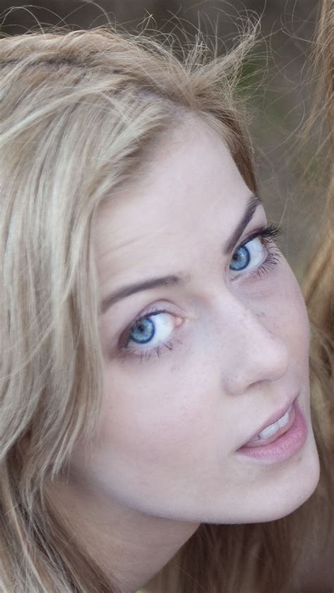 Abigaile Johnson Videos – PornXP.